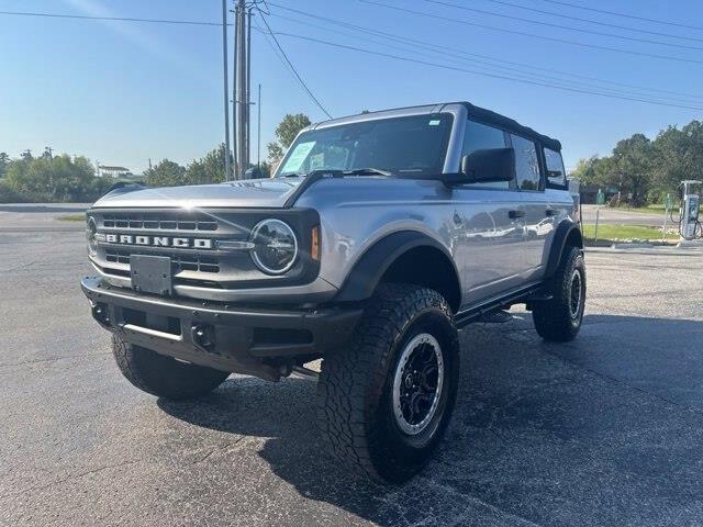 2022 Ford Bronco - $35,975