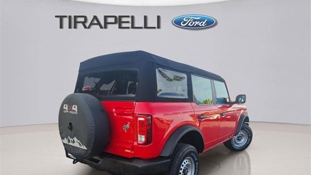 2023 Ford Bronco Base