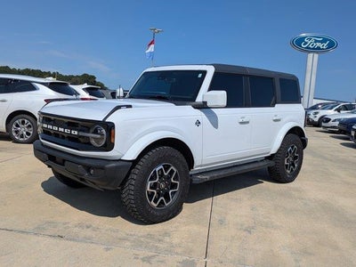 2023 Ford Bronco 4X4 Outer Banks 4DR SUV