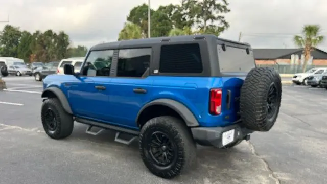 2021 Ford Bronco Base