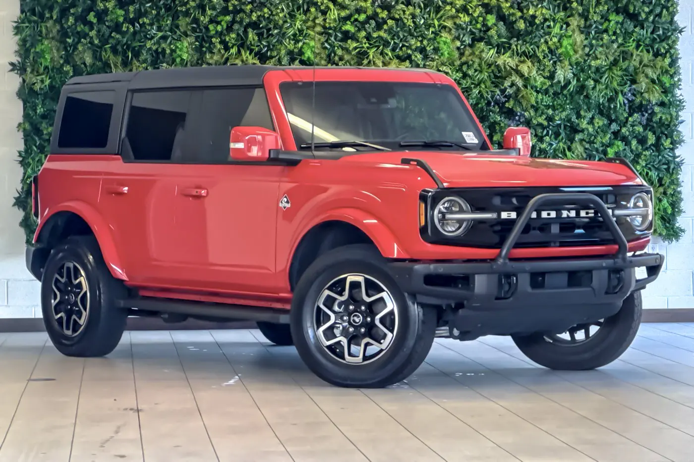 2022 Ford Bronco - $38,417