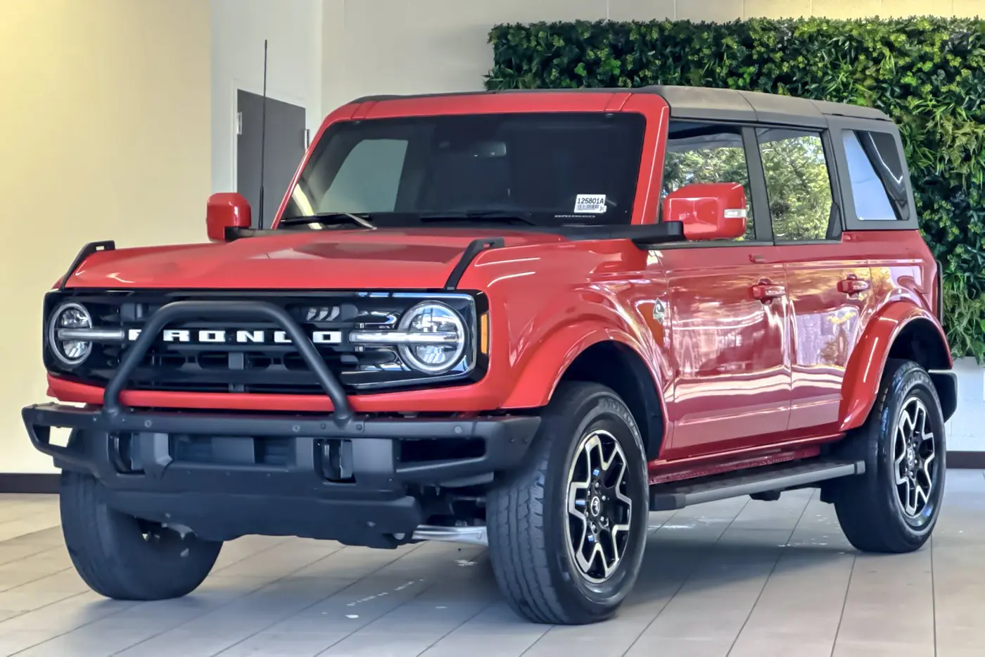 2022 Ford Bronco - $38,417