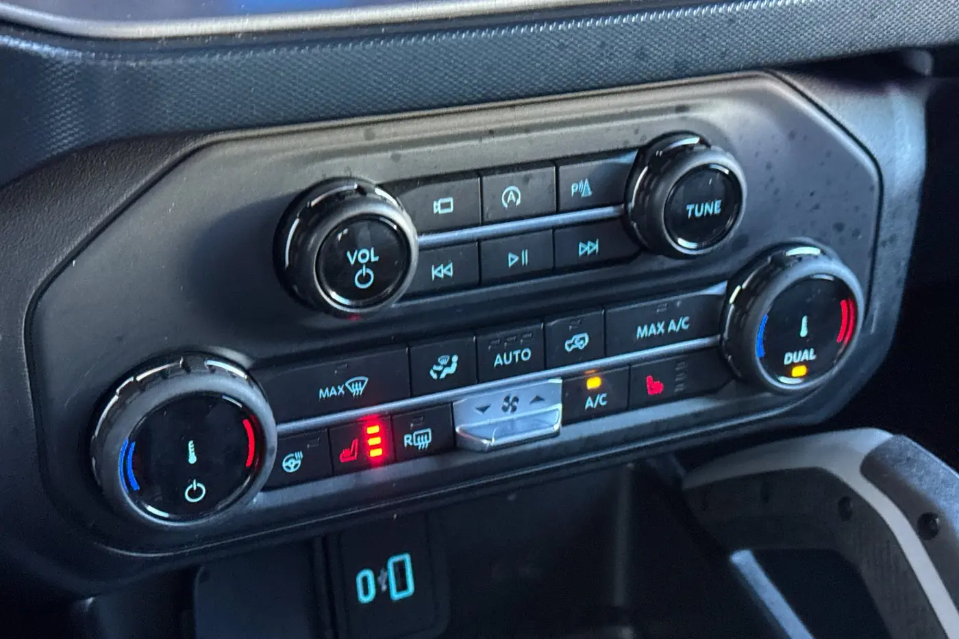 2022 Ford Bronco - $38,417