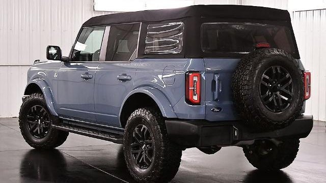 2023 Ford Bronco Base
