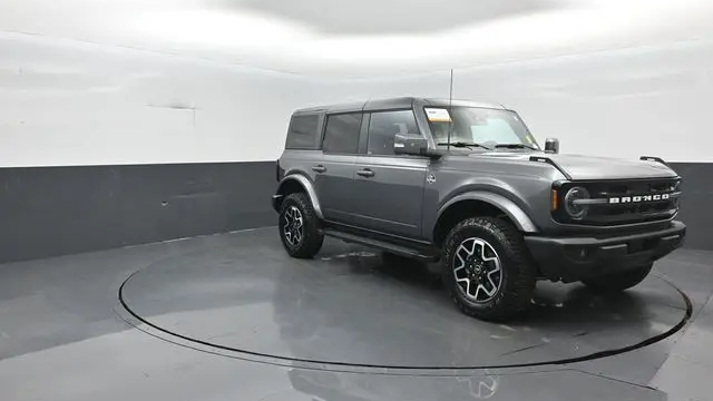 2023 Ford Bronco Base