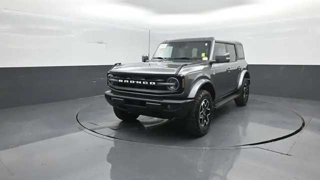 2023 Ford Bronco Base