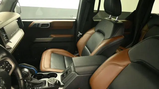 2023 Ford Bronco Base