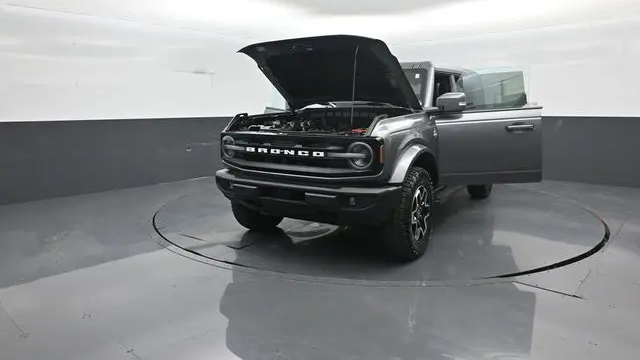 2023 Ford Bronco Base