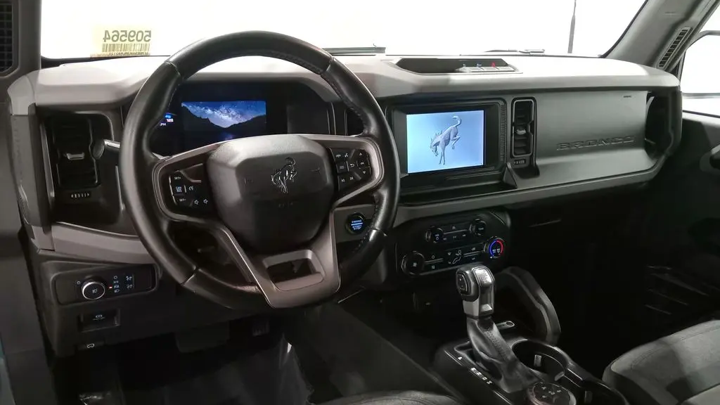 2021 Ford Bronco Base