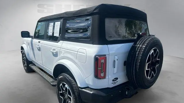 2021 Ford Bronco Base