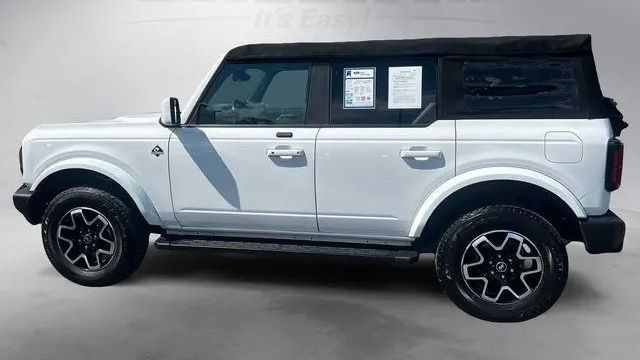 2021 Ford Bronco Base