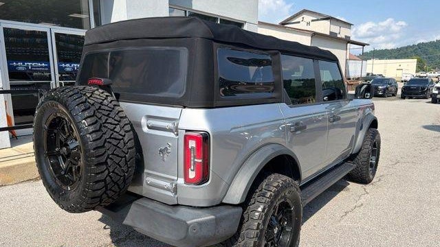 2021 Ford Bronco Base