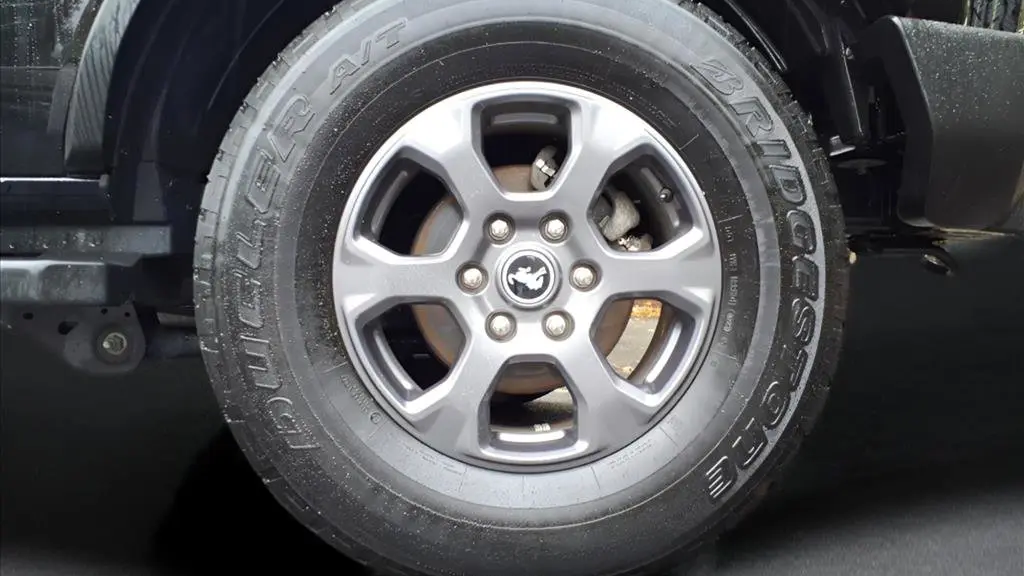 2023 Ford Bronco Base