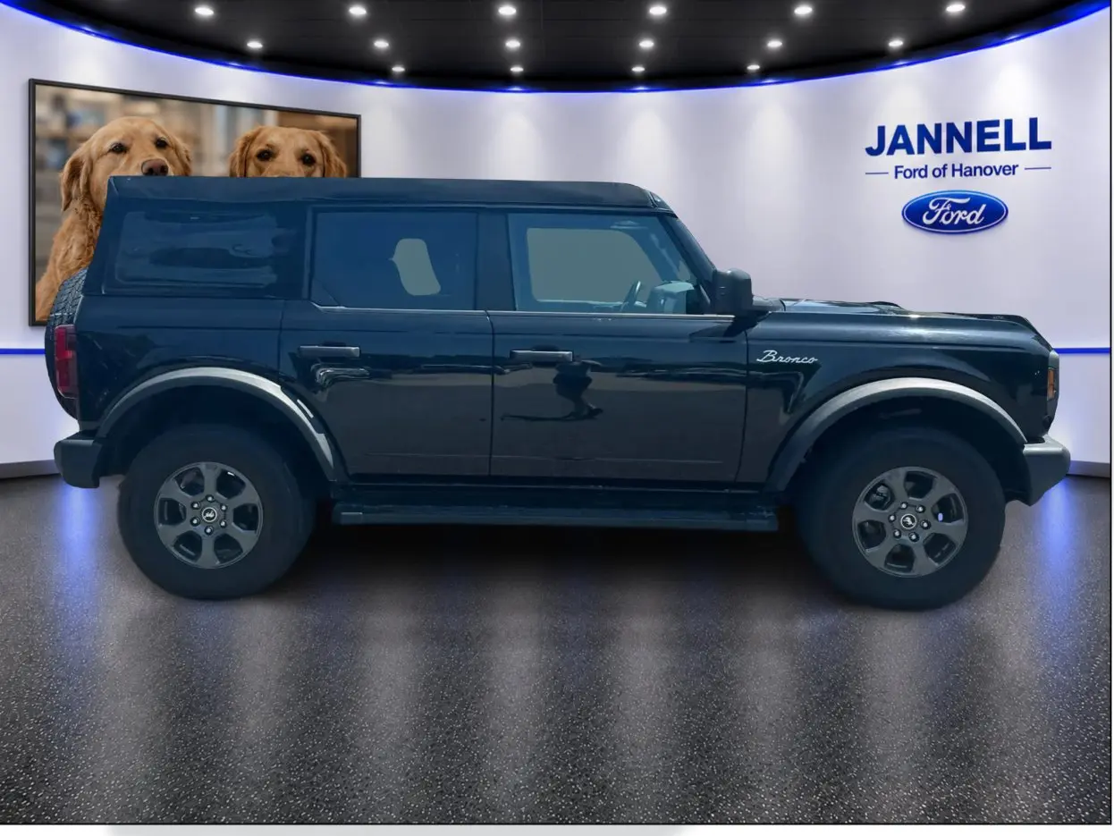 2023 Ford Bronco - $40,440