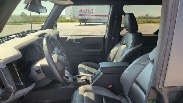 2023 Ford Bronco Base