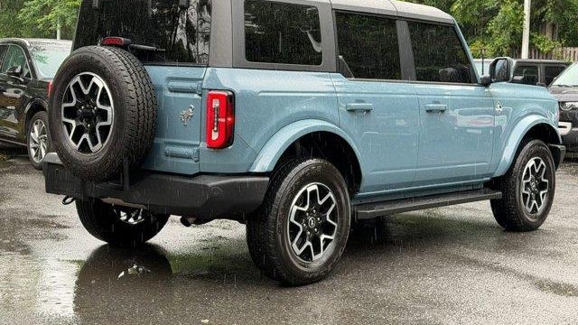 2023 Ford Bronco Base