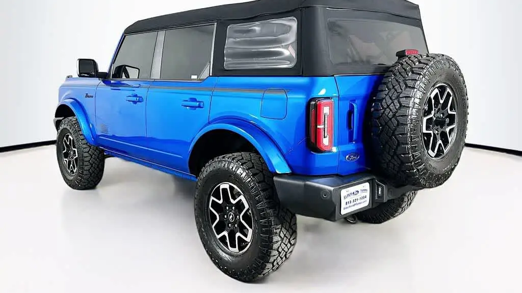 2023 Ford Bronco Outer Banks