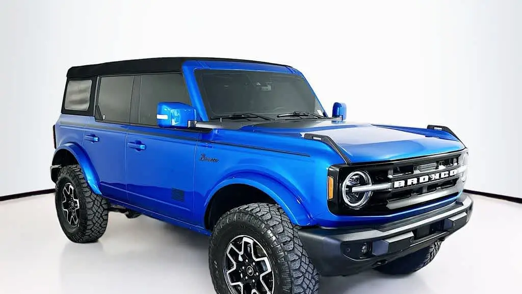 2023 Ford Bronco Outer Banks