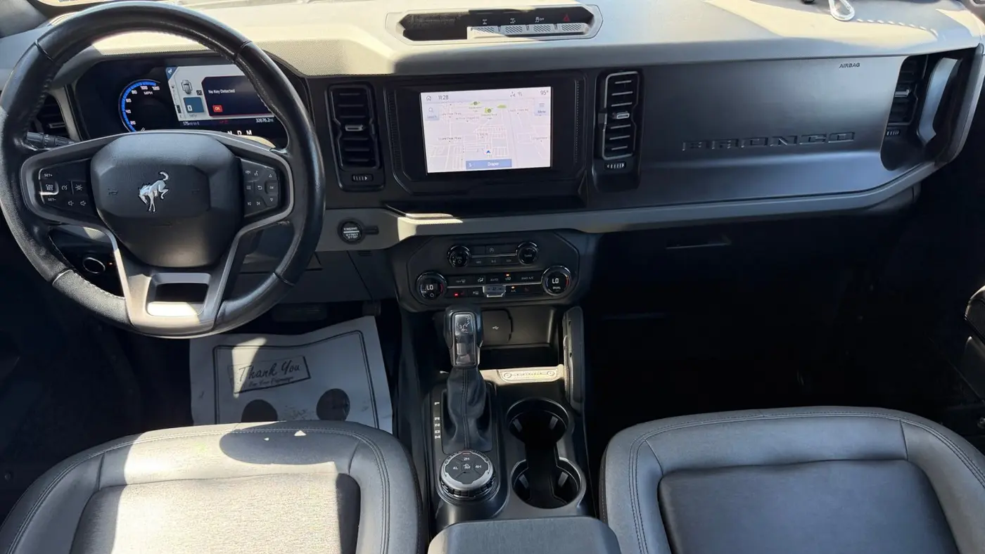 2023 Ford Bronco Base