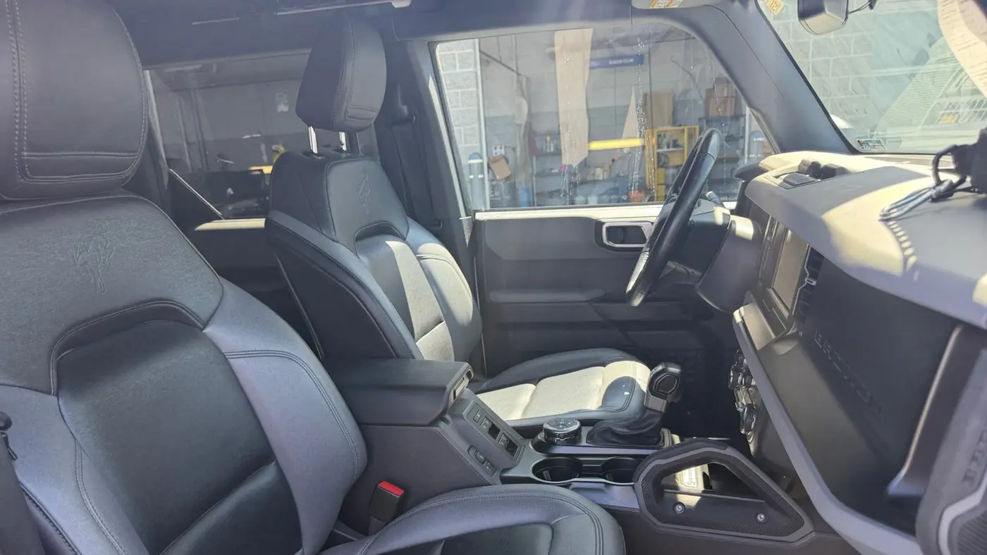 2023 Ford Bronco Base