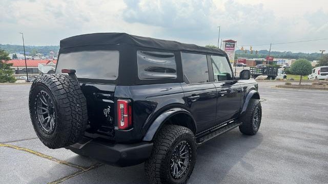 2021 Ford Bronco Base