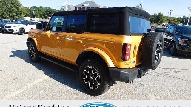 2021 Ford Bronco Base