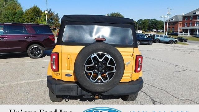 2021 Ford Bronco Base