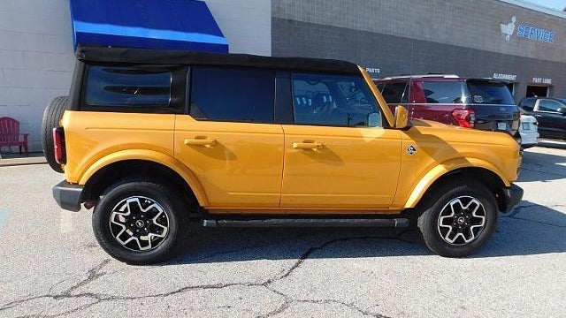 2021 Ford Bronco Base