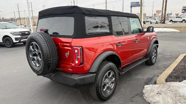 2022 Ford Bronco Base