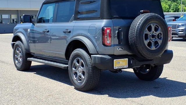 2023 Ford Bronco Base