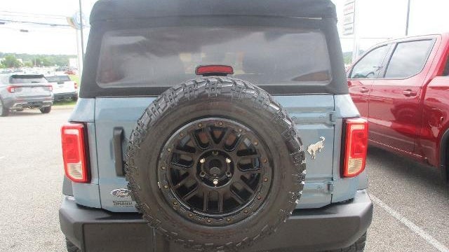 2021 Ford Bronco Base