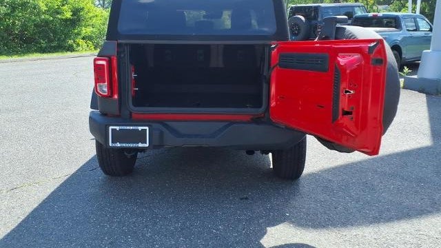 2021 Ford Bronco Base