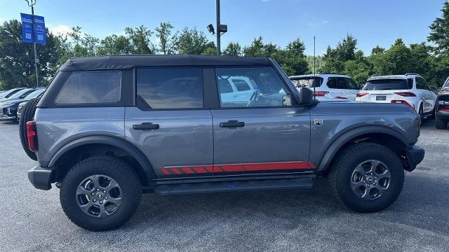 2021 Ford Bronco Base