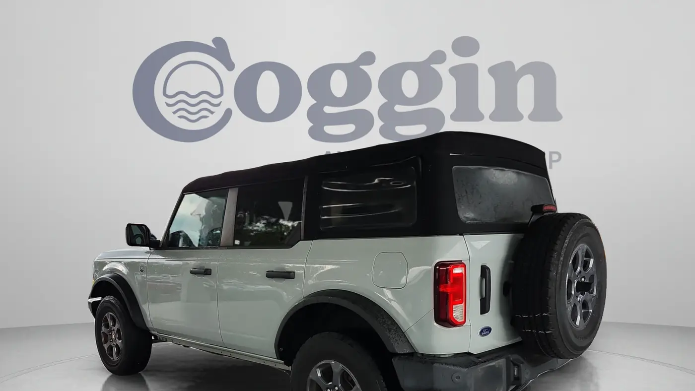 2021 Ford Bronco Base