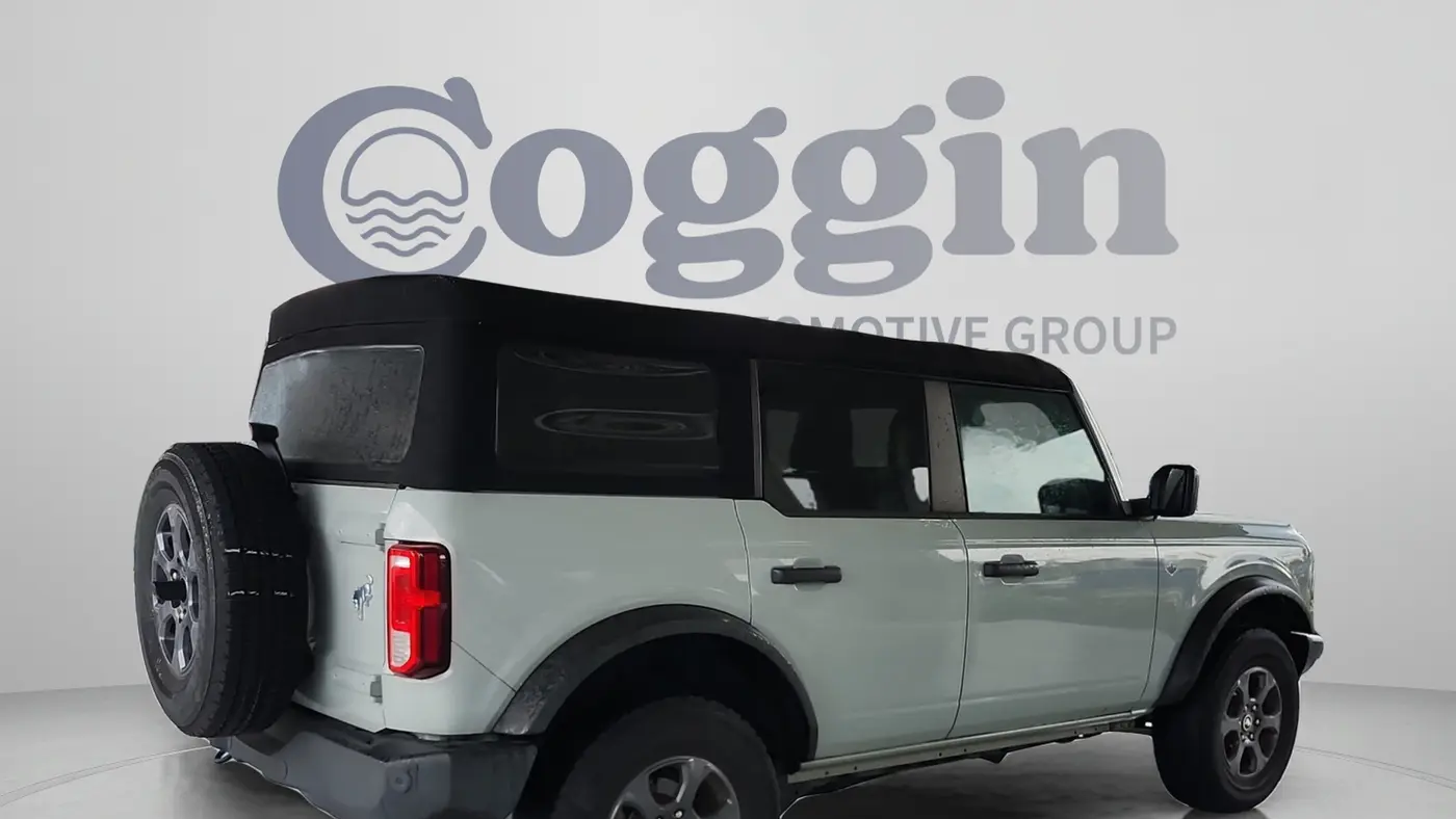 2021 Ford Bronco Base