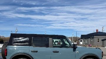 2022 Ford Bronco Base