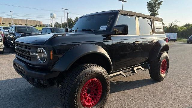 2022 Ford Bronco Base