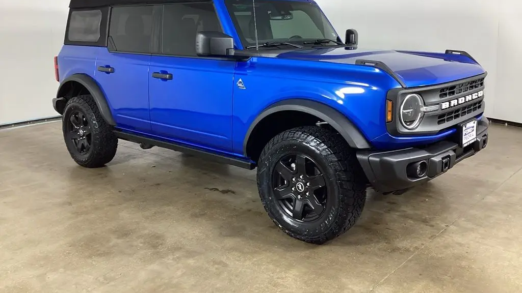 2023 Ford Bronco Base