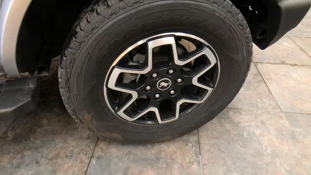 2023 Ford Bronco Base