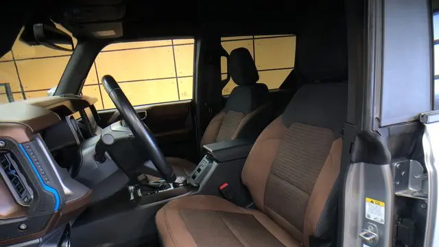 2023 Ford Bronco Base