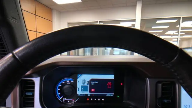 2023 Ford Bronco Base
