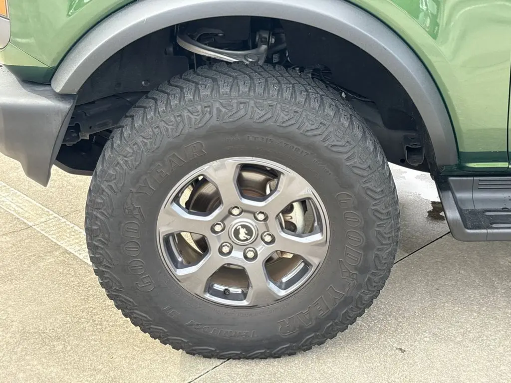 2023 Ford Bronco - $38,200