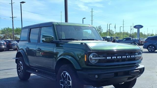 2023 Ford Bronco Base