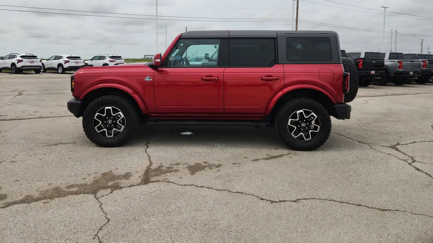 2021 Ford Bronco Base