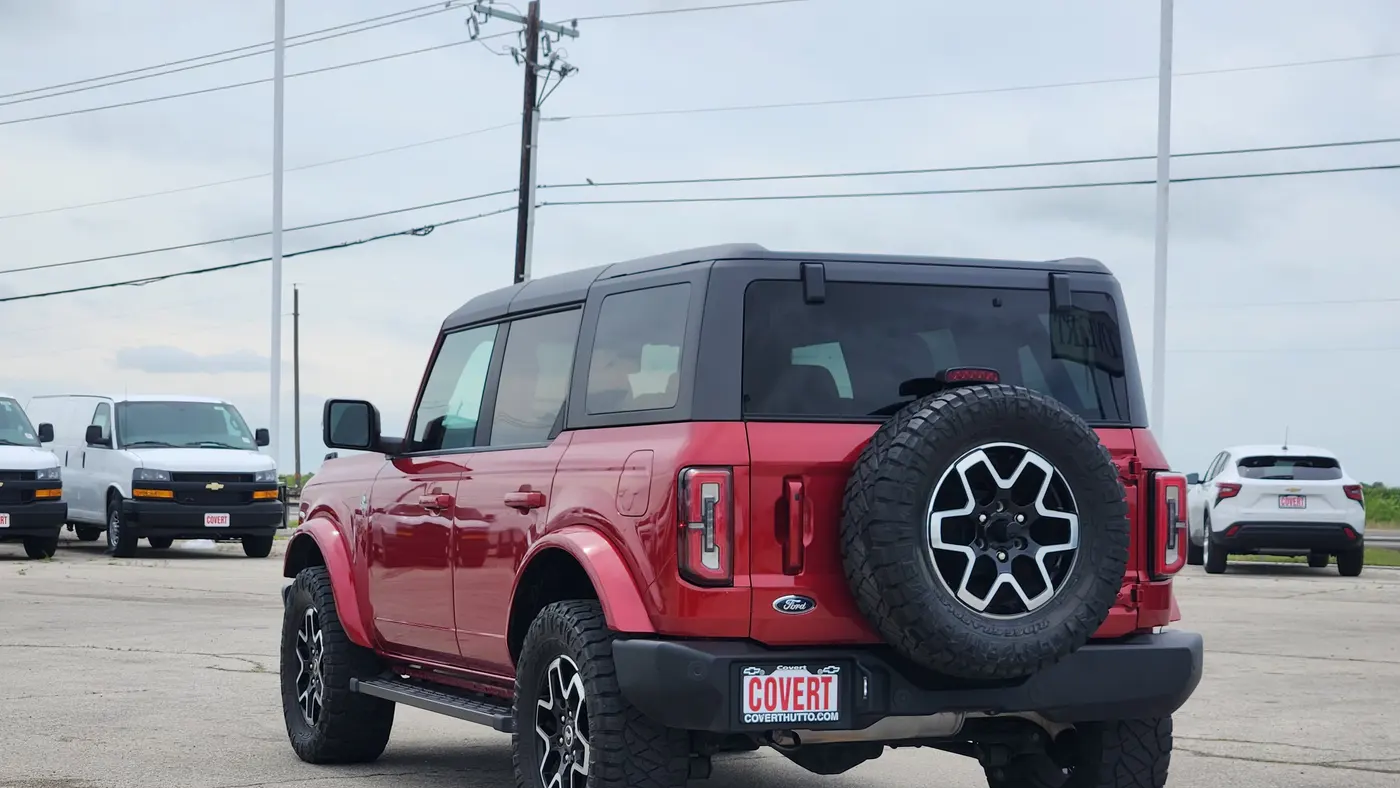 2021 Ford Bronco Base