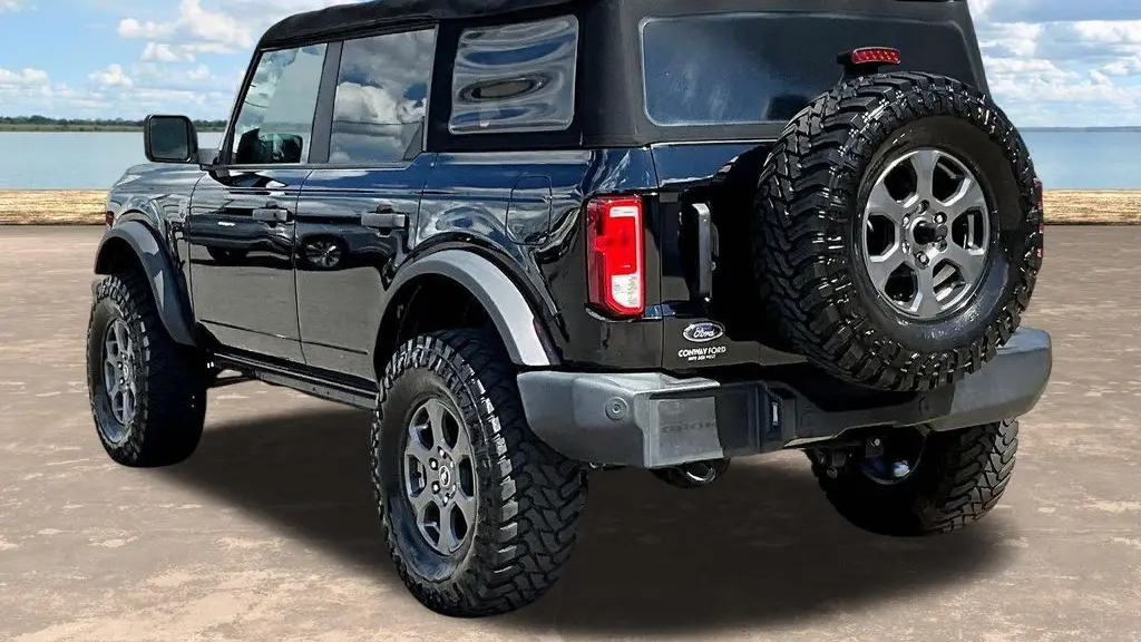2021 Ford Bronco Base