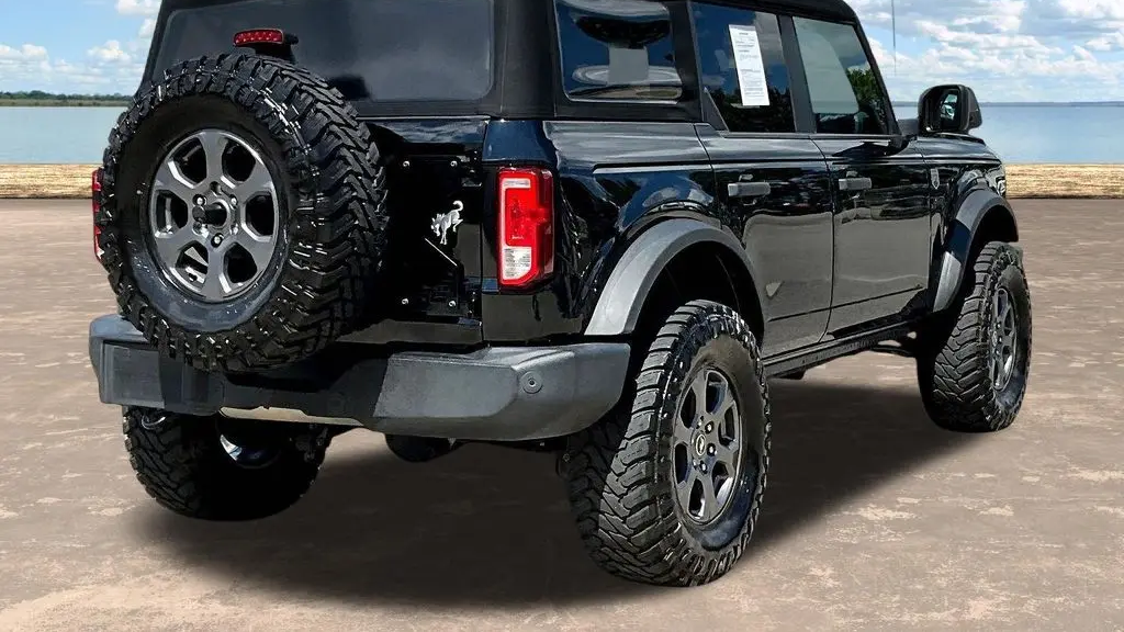 2021 Ford Bronco Base