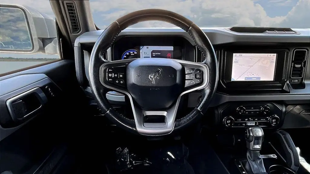 2021 Ford Bronco Base