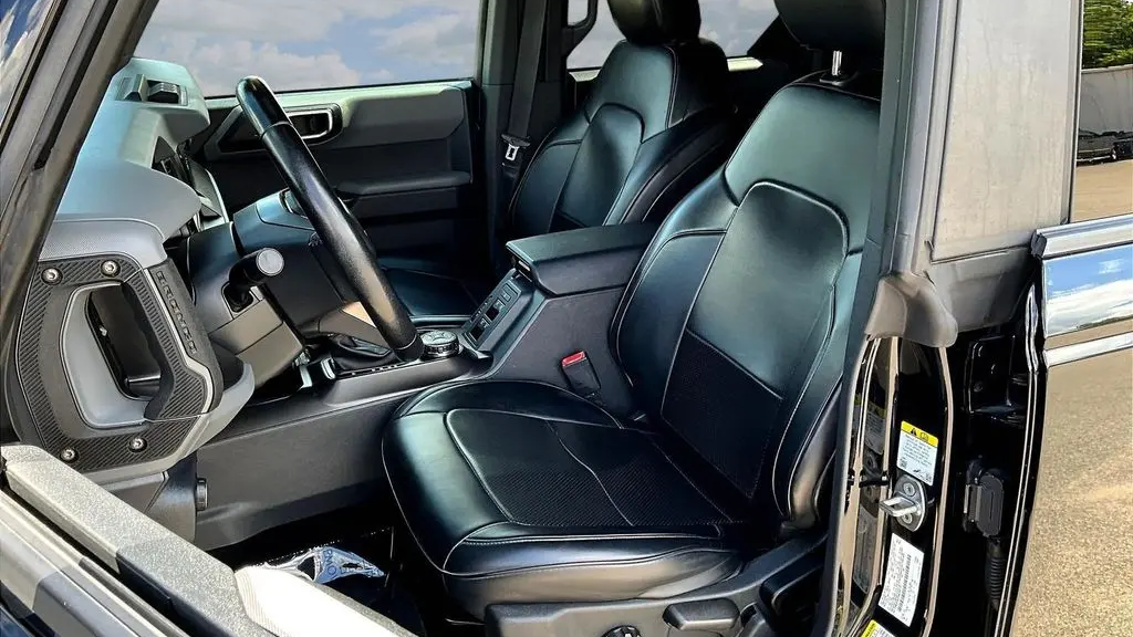 2021 Ford Bronco Base