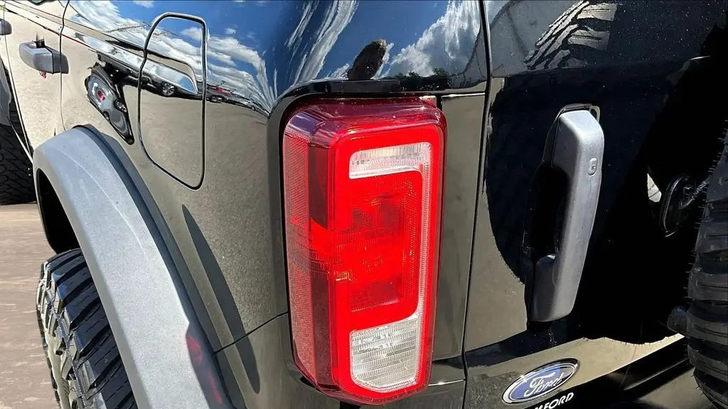 2021 Ford Bronco Base